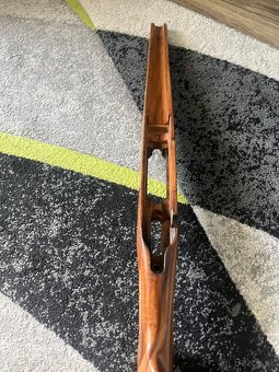 Predám pažbou na CZ 550 - 6