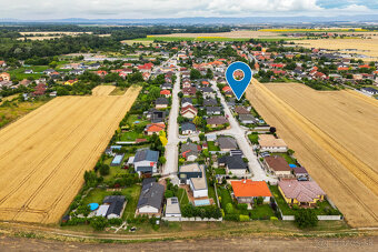 Na predaj 4-izbový rodinný dom s garážou v obci Hrubý Šúr - 6