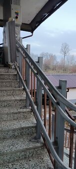 Predám šikmú schodiskovú plošinu - 6