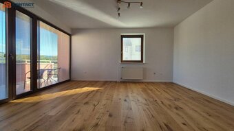 Priestranný 1-izbový byt s balkónom pri mestskom parku - 6