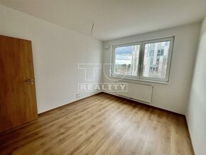 Rezervované - Slnečný 2-izbový byt s balkónom v... - 6