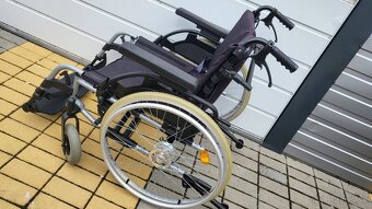 invalidny vozík XL 57cm pre širšie ťažšie postavy do 170kg - 6