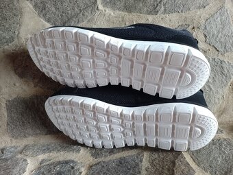 Nové dámske tenisky Skechers – veľkosť 41 - 6