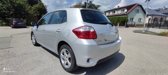 Toyota Auris 2.0 I D-4D 125 Sol - 6