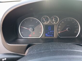 Hyundai i30 1,6 CRDi - 6