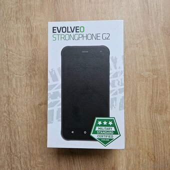 Mobilny telefon EVOLVEO StrongPhone G2 + darceky - 6