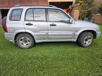 Suzuki Grand Vitara 2.5 V6 ABS - 6