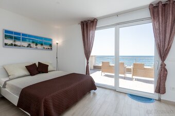 Chorvatsko Istra Umag - duplex vila primo u more i plaze - 6