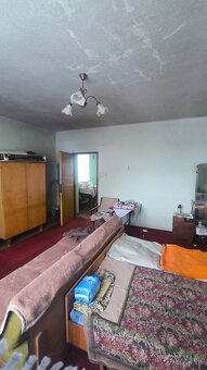 Dom s veľkým pozemkom. - 6