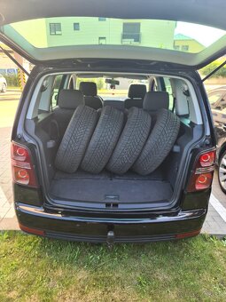 Volkwagen Touran 7 miestny - 6
