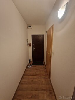 Na predaj 1 izbový byt - 6
