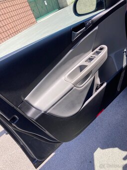 Volkswagen Passat B6 2.0 TDi 125kw Manuál - 6