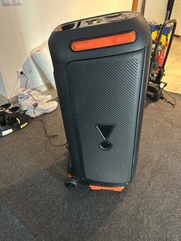 Predám reproduktor JBL partybox 710 - 6