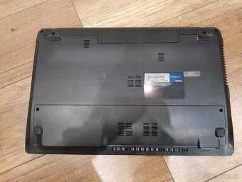 Asus K55VM na náhradné diely - 6