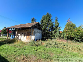 Pozemok so starým domom a inžinierskymi sieťami v obci Kra - 6