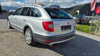 Škoda Superb Combi Scout 2.0 TDI CR 4x4 170k Elegance - 6