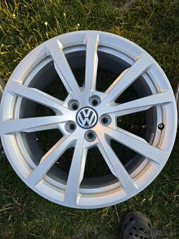 5X112 R18 8,0J ET29 KOVANÉ ALU DISKY - 6