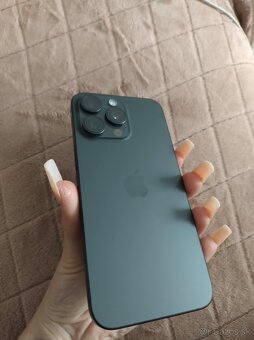 Predám iPhone 15 Pro Max 256 GB - Black - 6