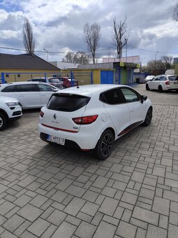 Renault Clio - 6