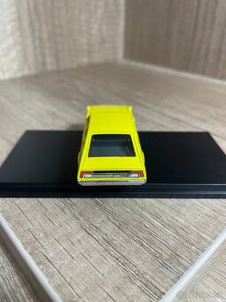 autíčka/modely Hot Wheels Matchbox Porsche GMC Mitsubishi - 6
