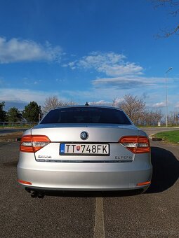 Škoda Superb 1,8 sedan - 6
