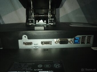 Predám lcd monitor Dell 22" - 6