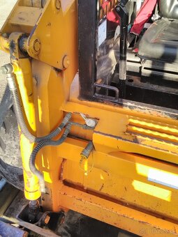 Nakladac čelný  smykovy nakladac - 6