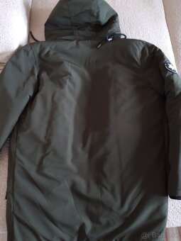 Zimná bunda-parka s kapucňou - 6