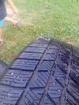 Zimné Gumy 215/70R16 - 6