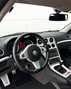 Alfa Romeo Brera - 3.2 JTS V6 24V - 4x4 - 260 PS - 6