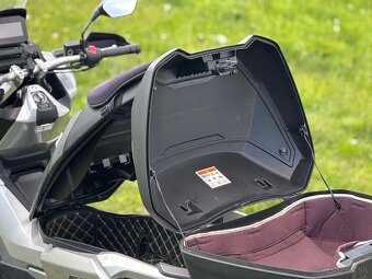 Honda ADV 350 Smart TOP BOX - 6