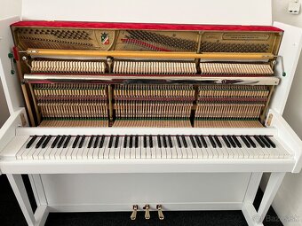 Bílý ,koncertní Petrof model 126.Záruka 2 roky - 6