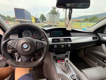 BMW 530d E60 Manuál - 6