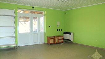 Čiastočne zrekonštruovaný rodinný dom v obci Dolinka - 6