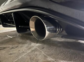 Leštená Nerezová univerzálna koncovka výfuku Logo Akrapovič - 6