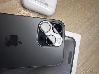 📱 iPhone 15 Pro 100% 128 GB – Black Titanium - 6