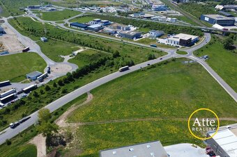 Na predaj 3665m2 komerčný stavebný pozemok + 701 m² cesta - 6
