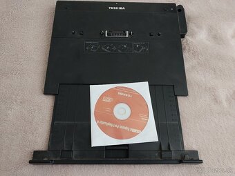 Dokovacia stanica TOSHIBA PA3680E-1PRP - 6