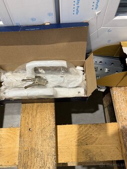 Plastové vchodové dvere 2-krídlové,biele,nové,3-sklo - 6