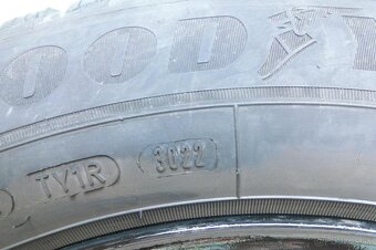 Zimné pneumatiky GOOD YEAR na diskoch . - 6