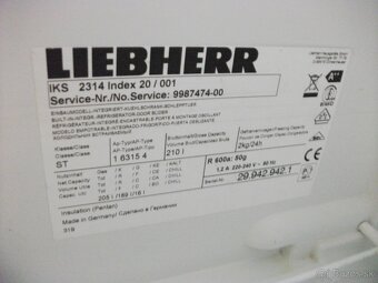 Pekná,zachovalá chladnička s mrazákom zn.LIEBHERR. - 6