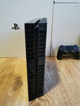 PS4 500GB - 6
