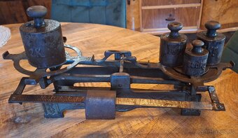 Starožitná váha plus 4 zavažia - 6