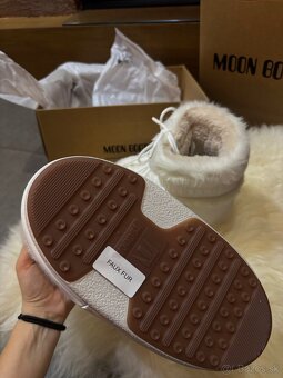 Moon Boots - 6