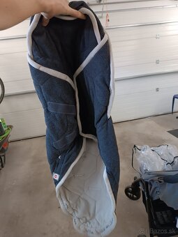 Predám rozkladateľný kočík Joie + doplnky - 6