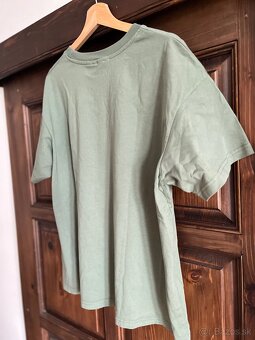 H&M zelené tričko s Potlačou č. L - 6