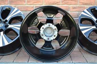 6x139,7 R19 Toyota Hilux alebo Land Cruiser - 6