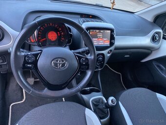 Predam Toyotu Aygo - 6
