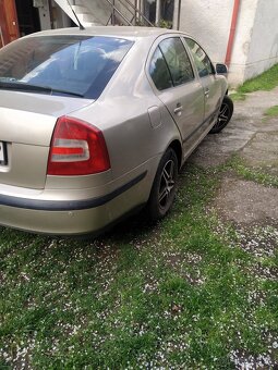 Škoda Octavia 2 1.6 benzin - 6