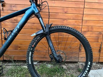 GHOST RIOT TRAIL - M - 6